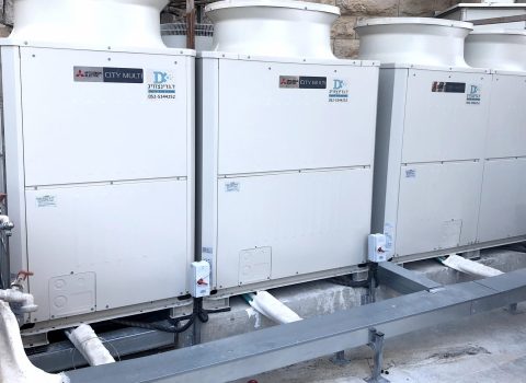 ארבע מנועים של מערכת VRF - מערכת קירור וחימום